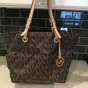 Michael Kors shoulder purse